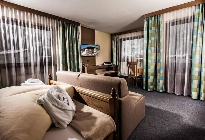 Hotelli Pension Kreuzjoch