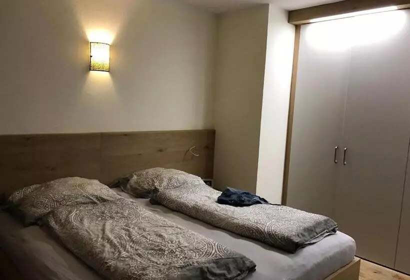 Hotelli Pension Kreuzjoch