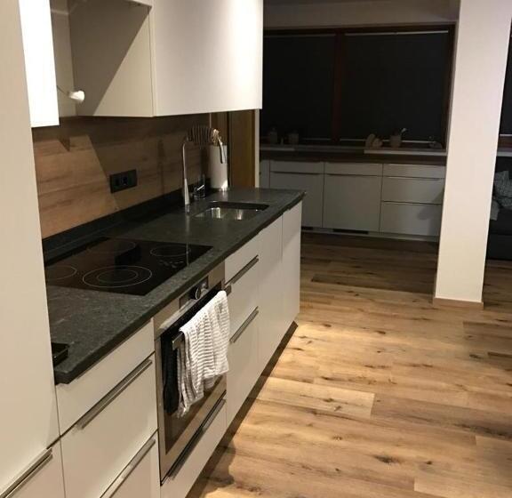 Отель Pension Kreuzjoch