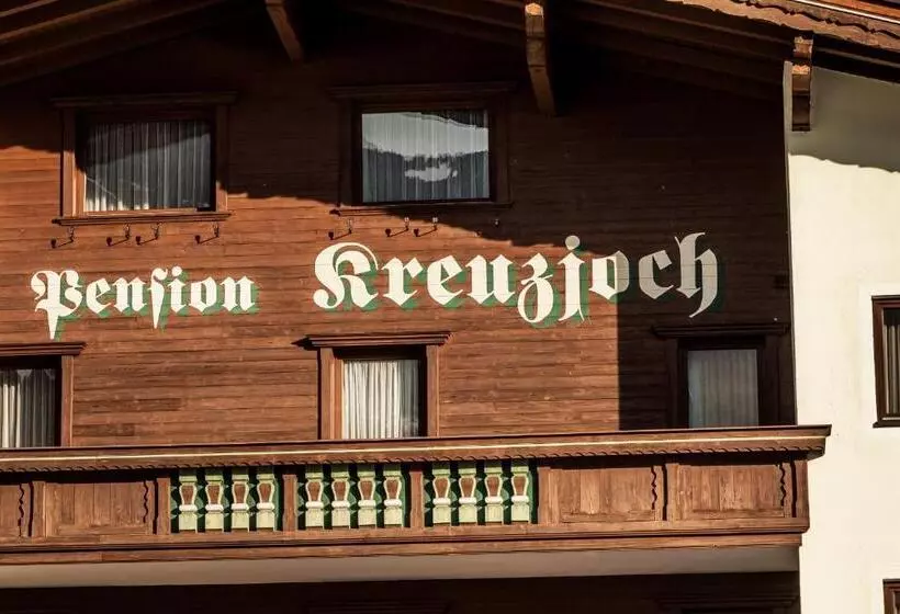 Hotelli Pension Kreuzjoch