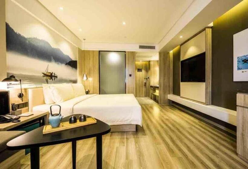 Atour Hotel Hangzhou Xiaoshan Peoples Square