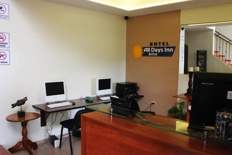 ホテル All Days Inn And Out