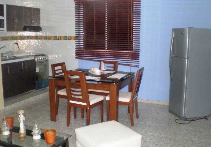 Отель Apartamentos Amoblados Posada Miss Kenjha