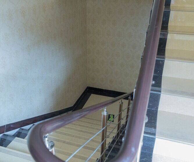 فندق Emeishan Hongzhao