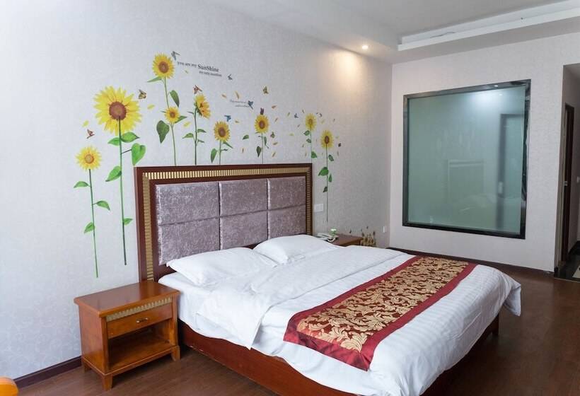 فندق Emeishan Hongzhao