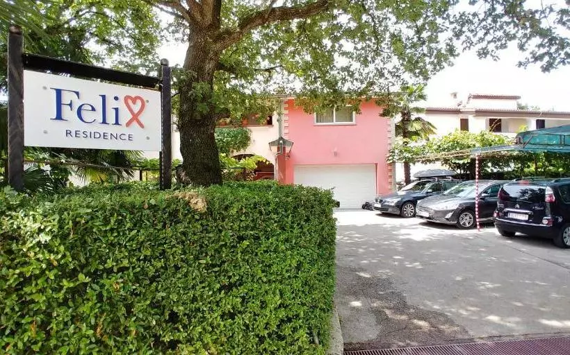 ホテル Felix Residence