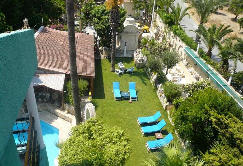 فندق Greenfields Country Club