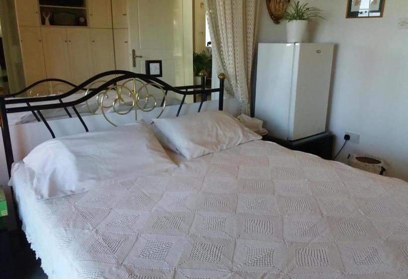 فندق Greenfields Country Club