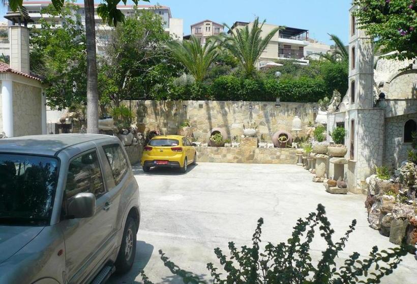 فندق Greenfields Country Club