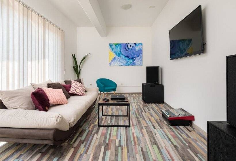 酒店 Hostel šakić