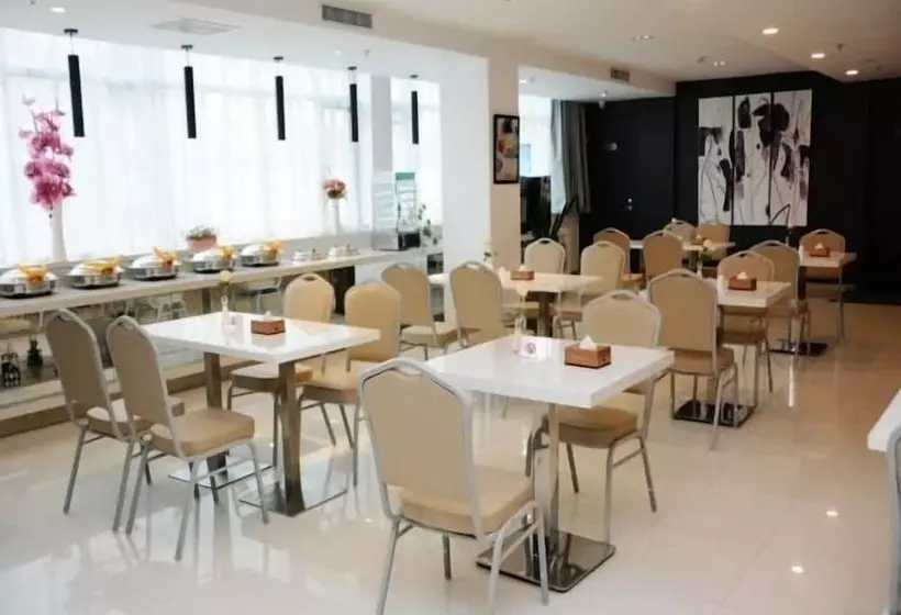 Hotelli Jinjiang Inn Shenyang International Convention And Exhibition Center Sujiatun Train Station