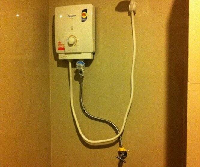 호텔 Phuthara Mansion