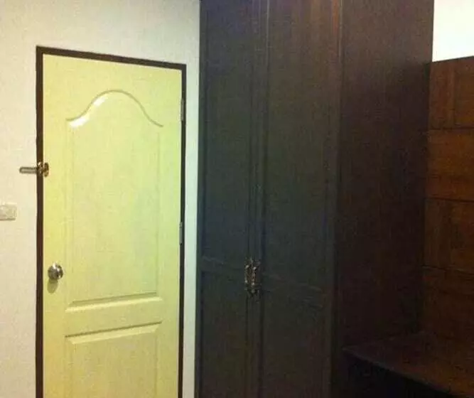 Hotelli Phuthara Mansion