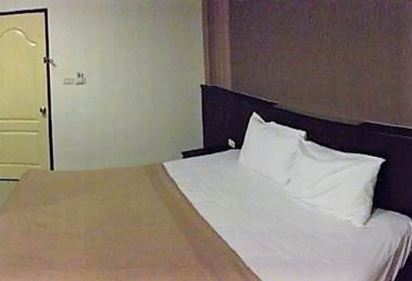 호텔 Phuthara Mansion