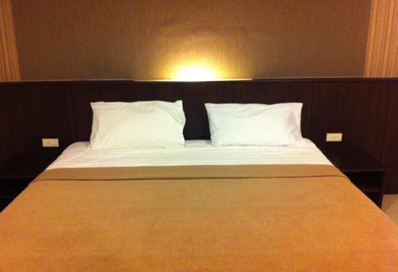 호텔 Phuthara Mansion