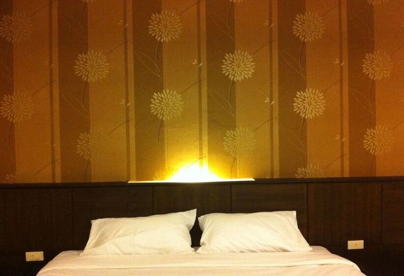 호텔 Phuthara Mansion