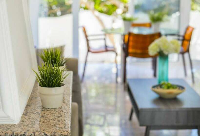 Hotell Protaras Villa Delphini