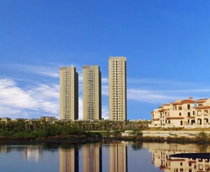 Hotel Paxton Vacances Resort & Suites Sanya
