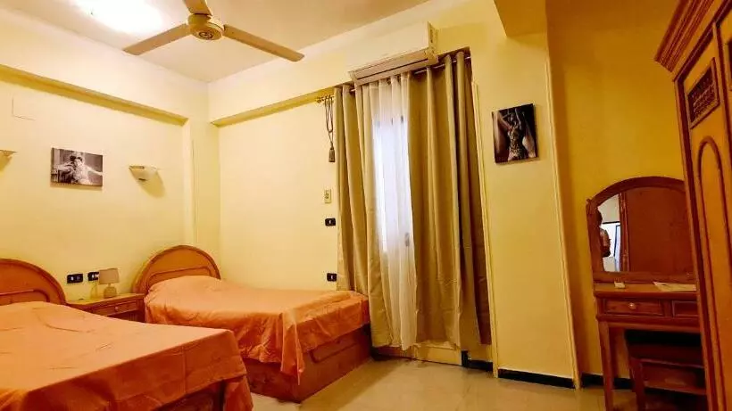 هتل Senmut Luxory Rooms