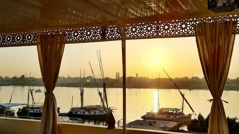 هتل Senmut Luxory Rooms