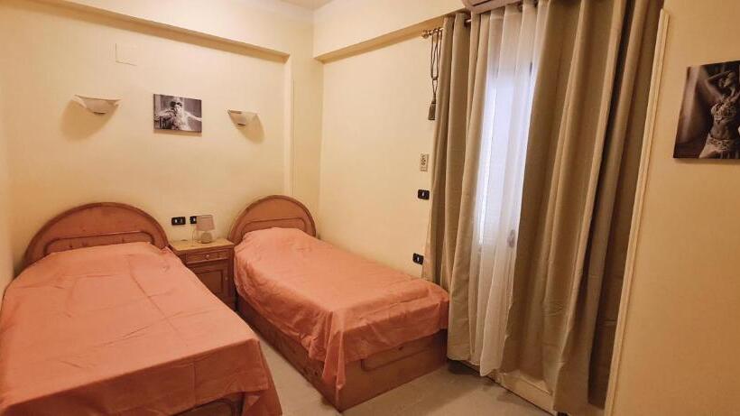 호텔 Senmut Luxory Rooms