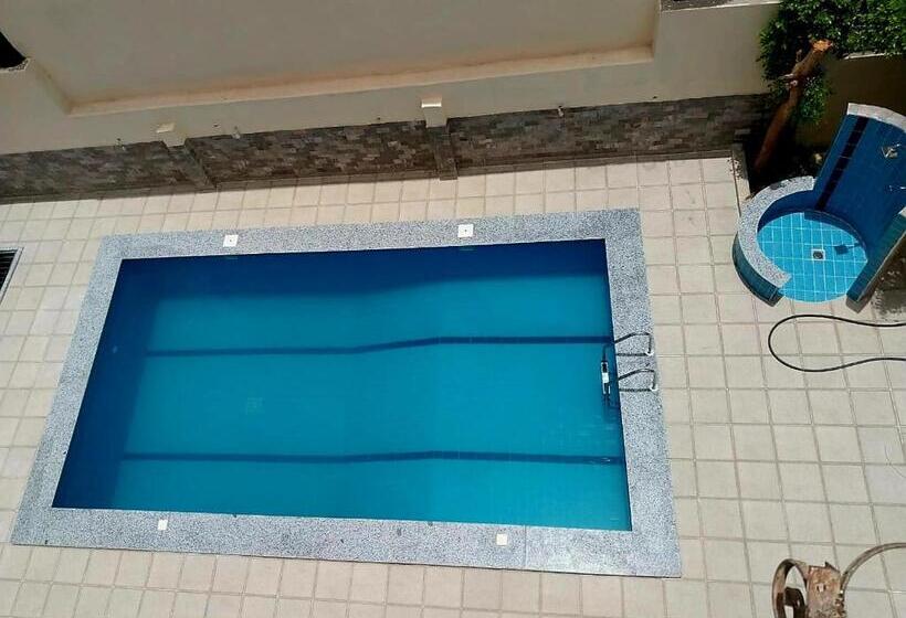 호텔 Senmut Luxory Rooms