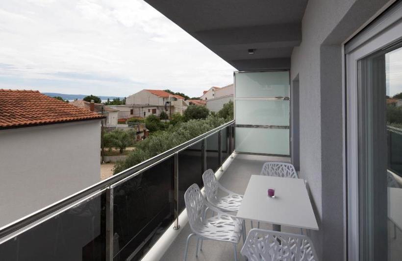 فندق The Seasons Residence