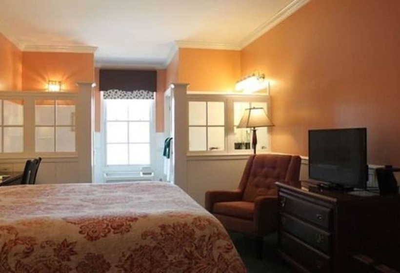 County Clare Irish Hotel & Pub