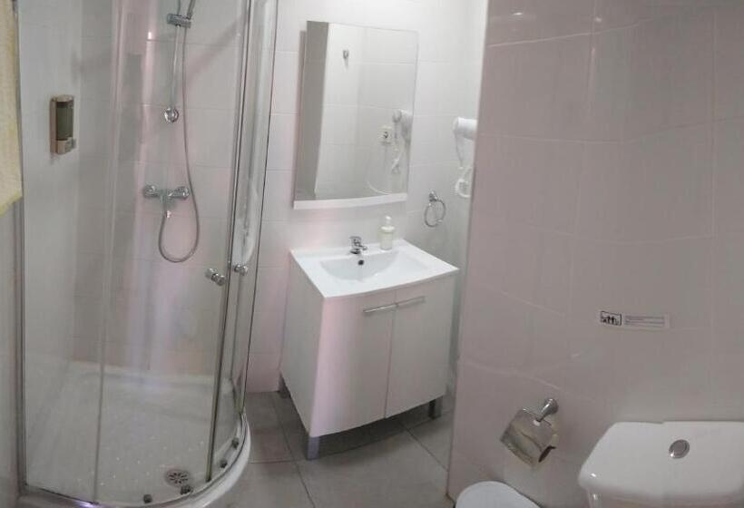 مسافرخانه Lagunillas St