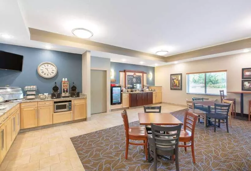 Hotelli Americinn By Wyndham Humboldt