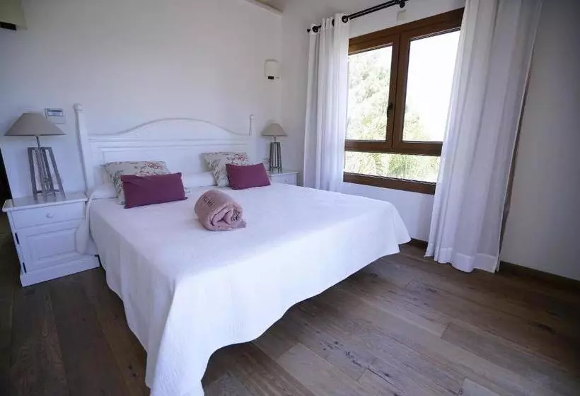 Hotelli Bou Ros Finca Es Foners