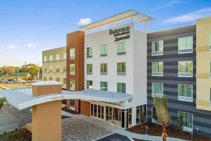 هتل Fairfield Inn & Suites By Marriott St Petersburg North