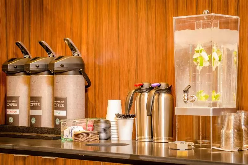 هتل Fairfield Inn & Suites By Marriott St Petersburg North
