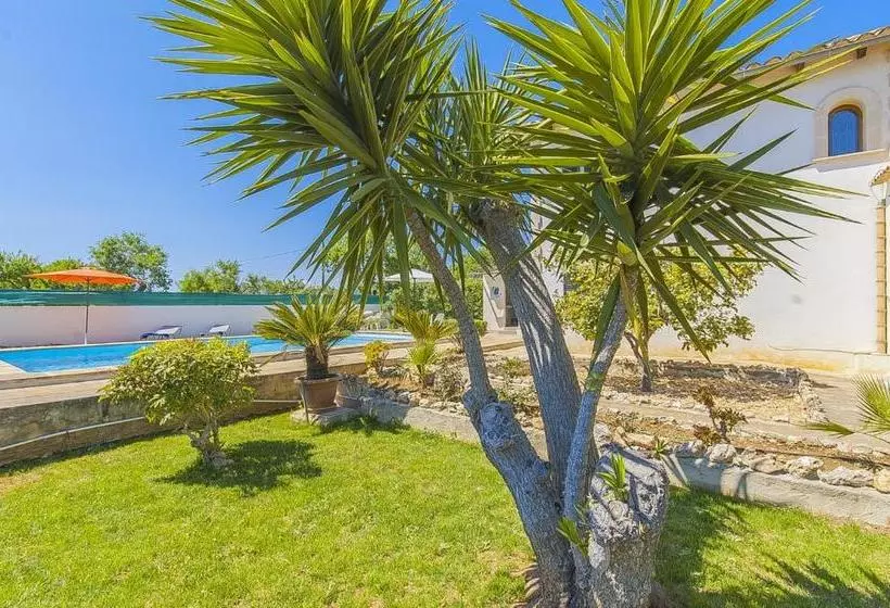 Hotelli Finca Ca Na Sota