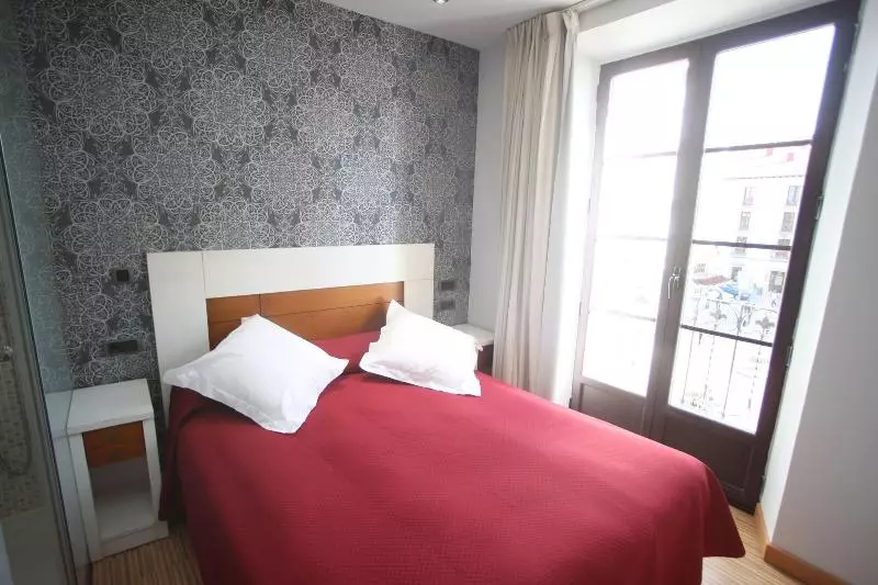 هتل Hostal Centro