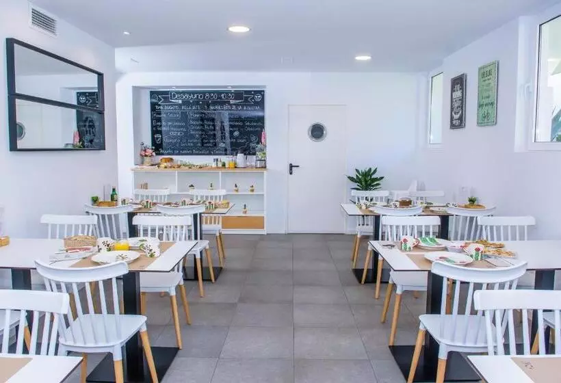 ホテル Hostal La Isla