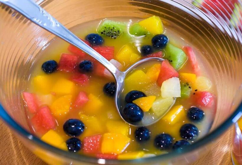 هتل Hostal La Isla