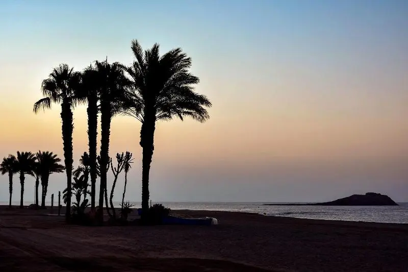 هتل Hostal La Isla