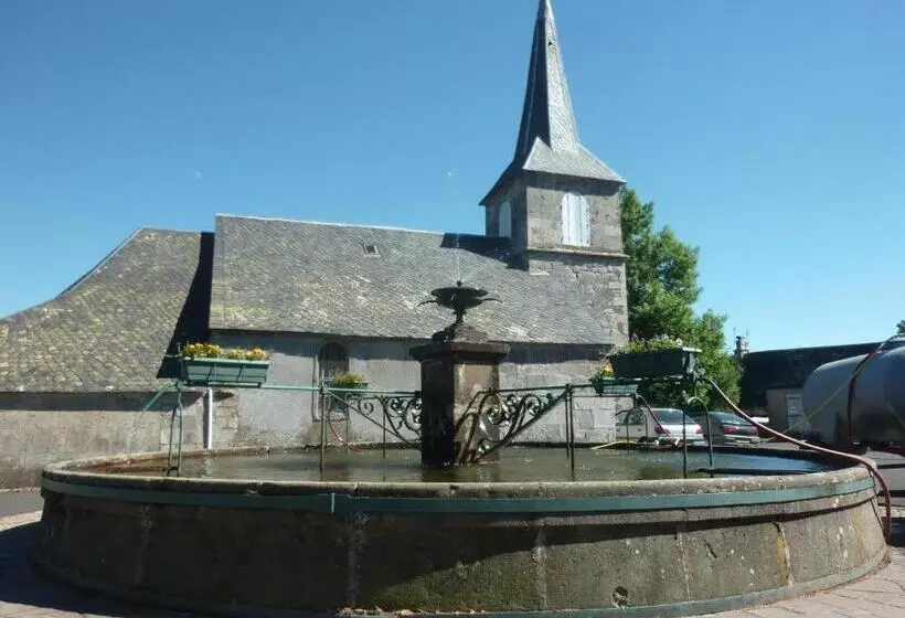 ホテル Hôtel Les Charmilles