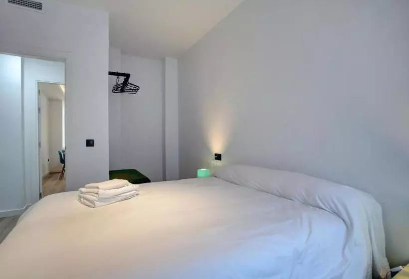 ホテル Lewis And Peter Apartments Los Remedios