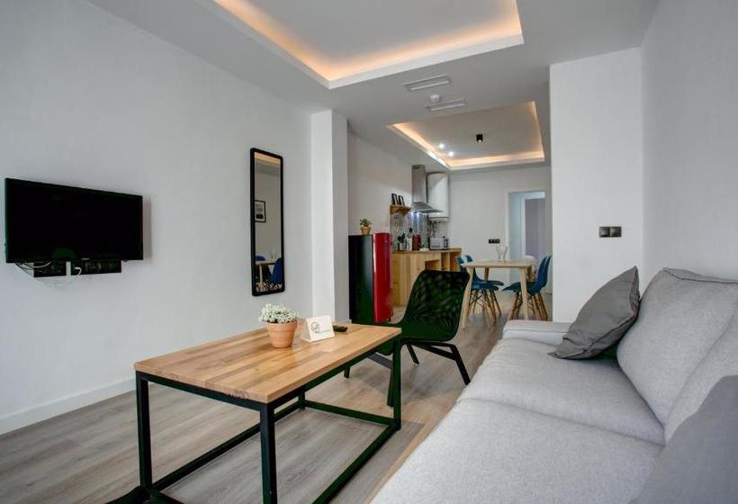 هتل Lewis And Peter Apartments Los Remedios