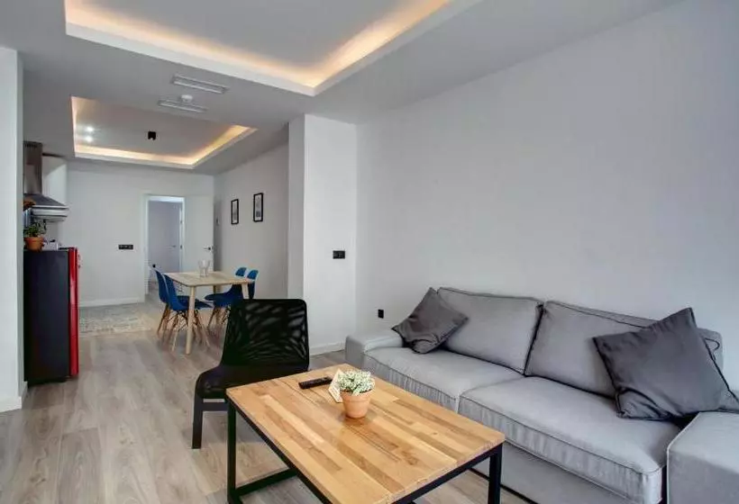 ホテル Lewis And Peter Apartments Los Remedios