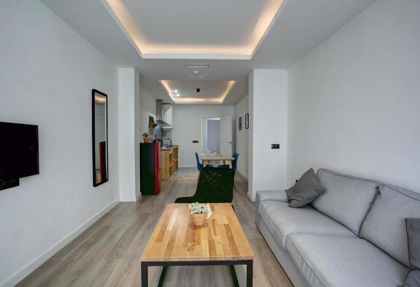 هتل Lewis And Peter Apartments Los Remedios