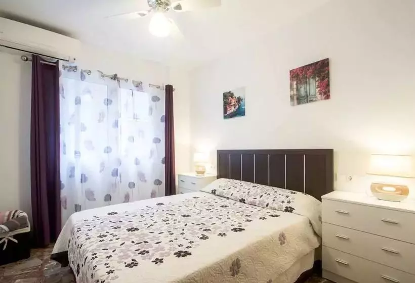 هتل Little Sunny House 1