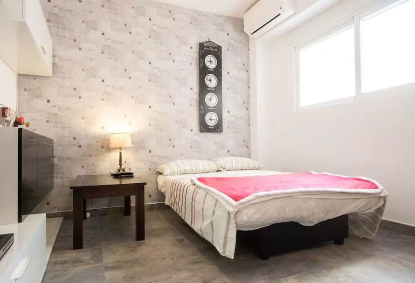 호텔 Little Sunny House 1