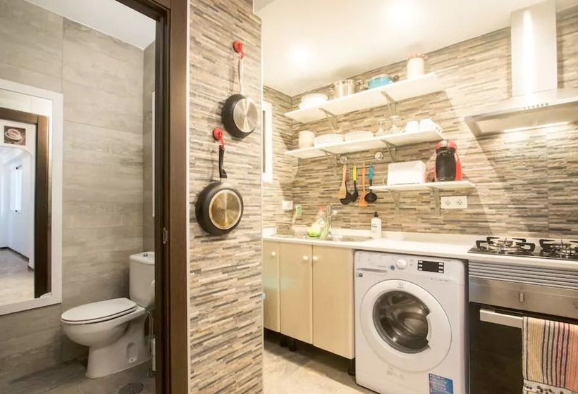 호텔 Little Sunny House 1