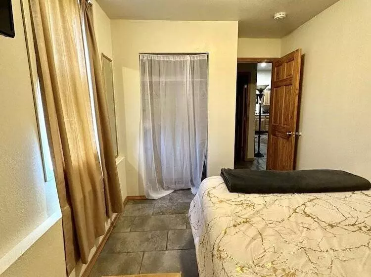 Hotelli Moose Tracks B & B