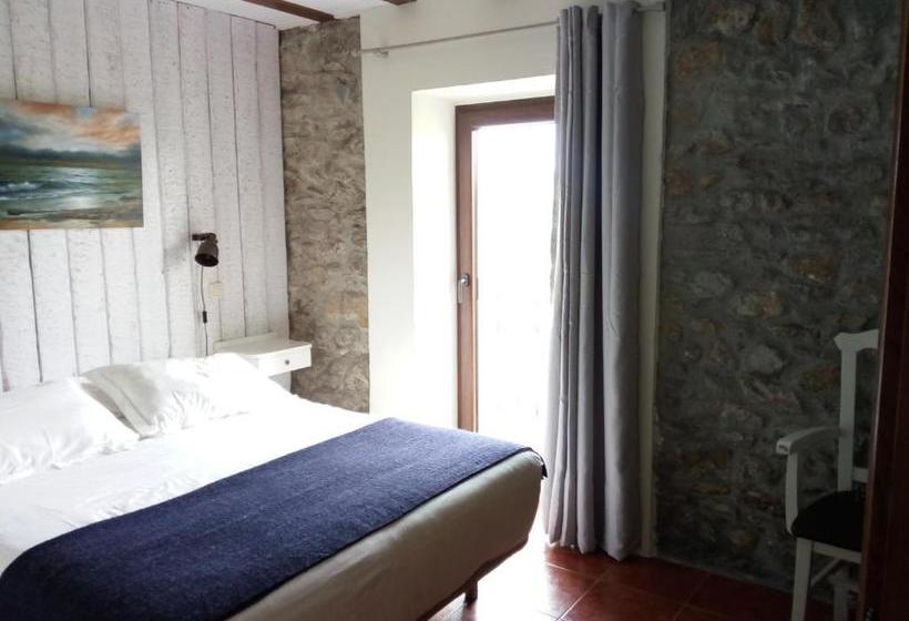 בית מלון כפרי Posada Punta Liñera