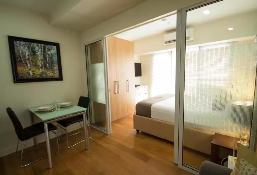 Hotelli Siglo Suites @ The Acqua Private Residences