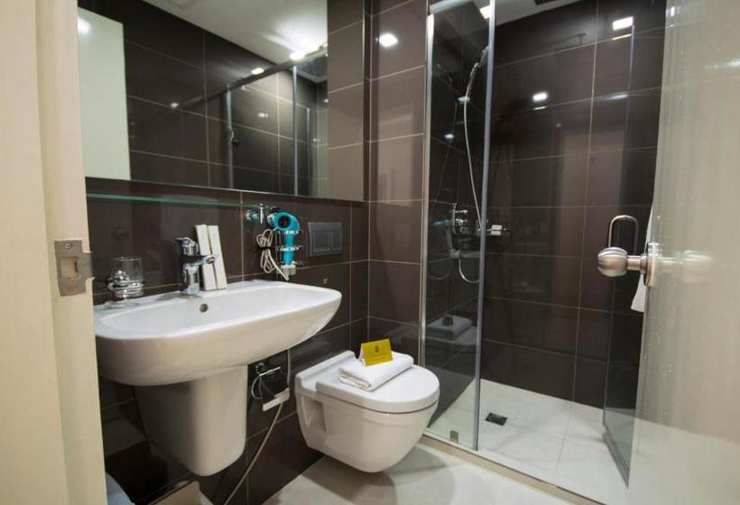 בית מלון כפרי Siglo Suites @ The Acqua Private Residences